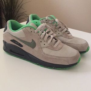 Nike AirMax Men’s Size 10